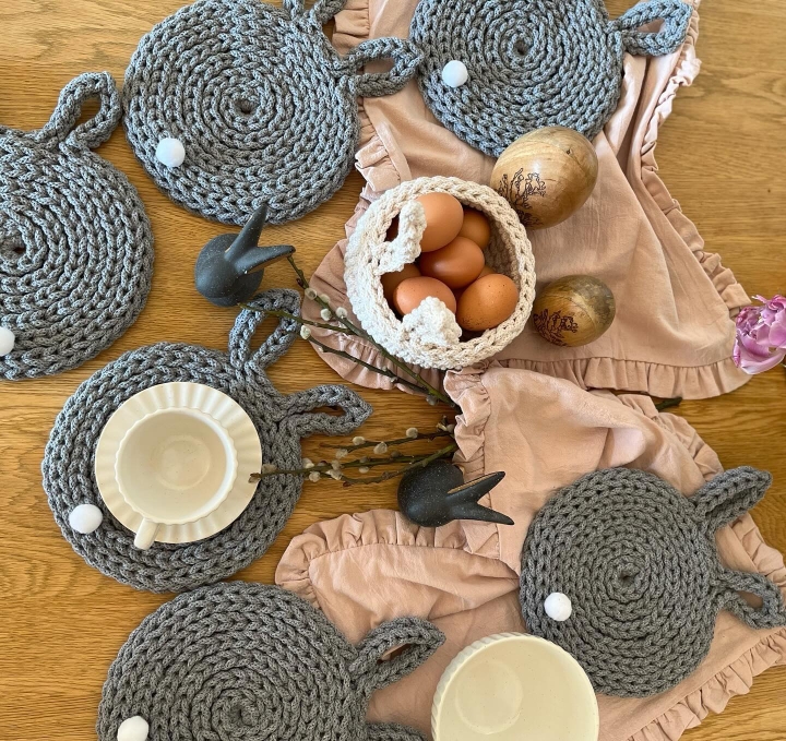 bunny szary podkładka.jpg