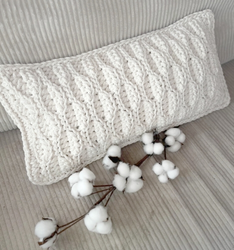 Poduszka dziergana Cotton Dreams 60x30 cm